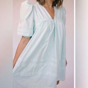 Karlie Puff Sleeve Poplin Button Front Dress in Mint